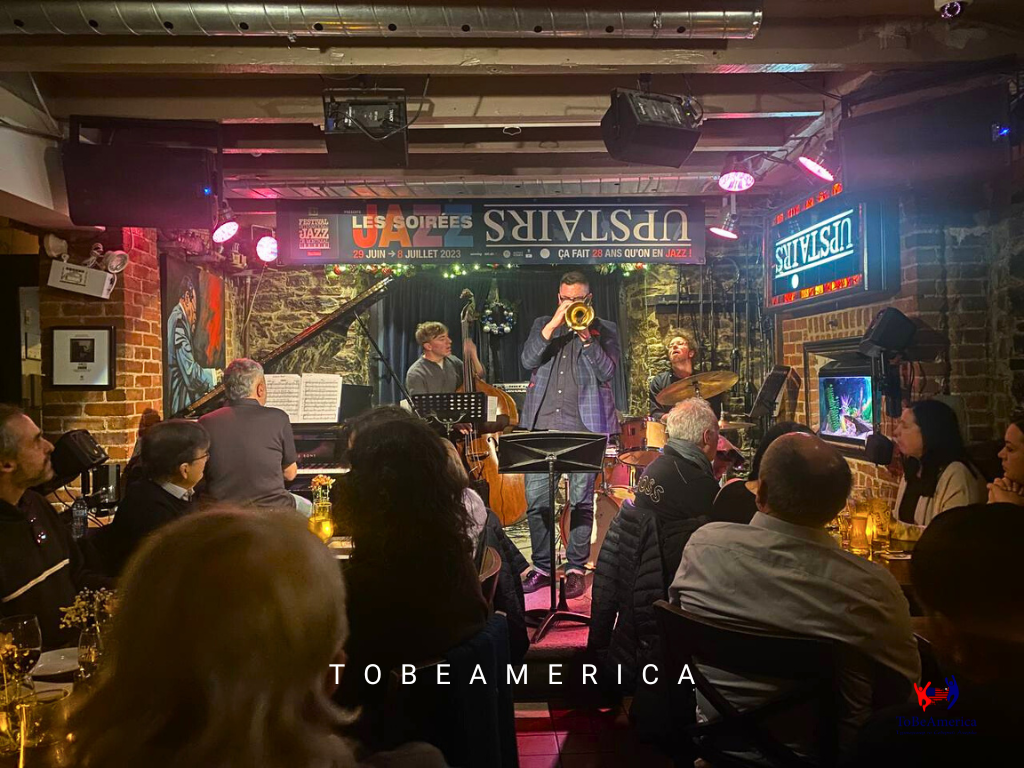 “Upstairs jazz and bar. Фото Tobeamerica